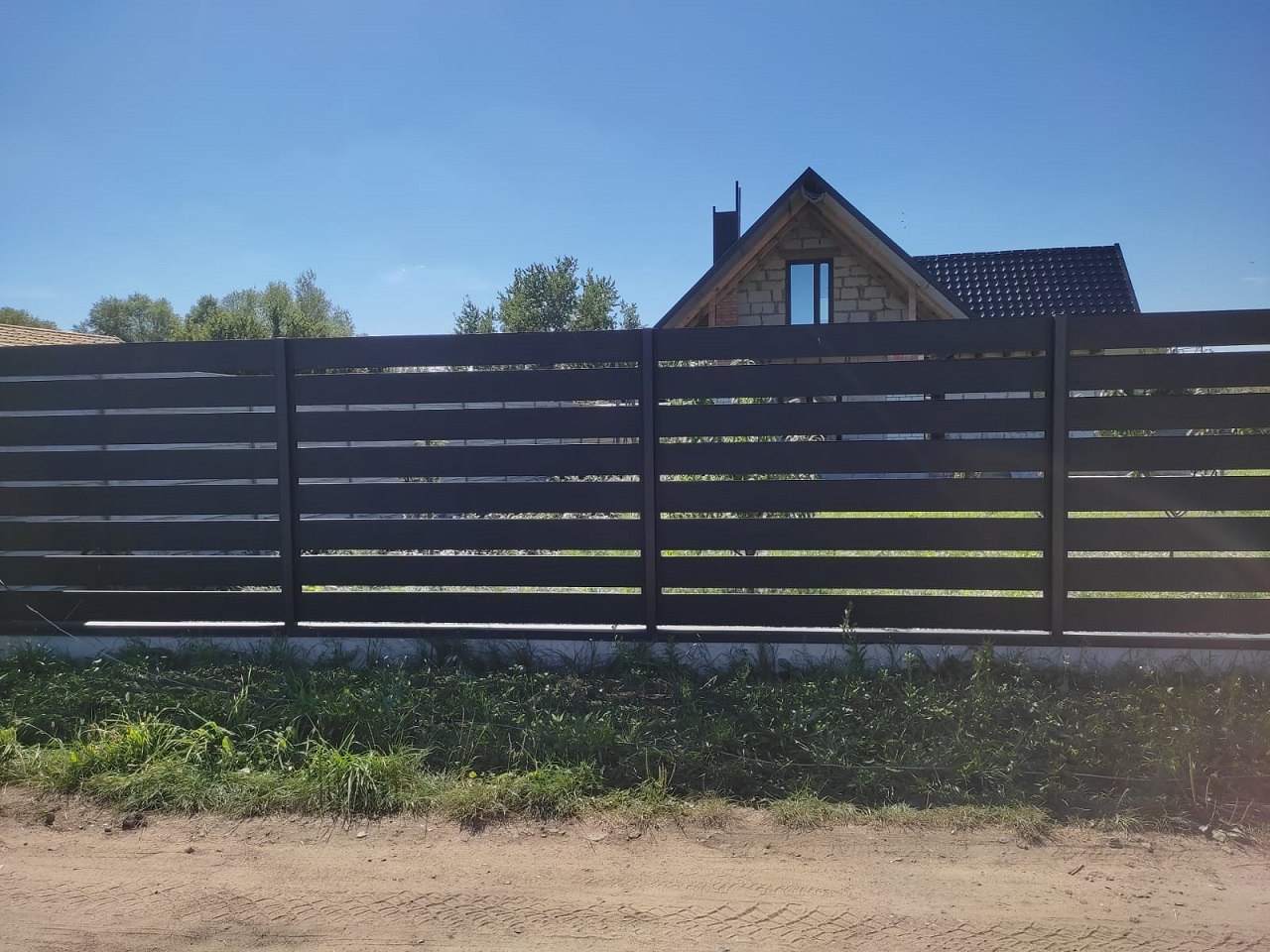 заборы и ограждения