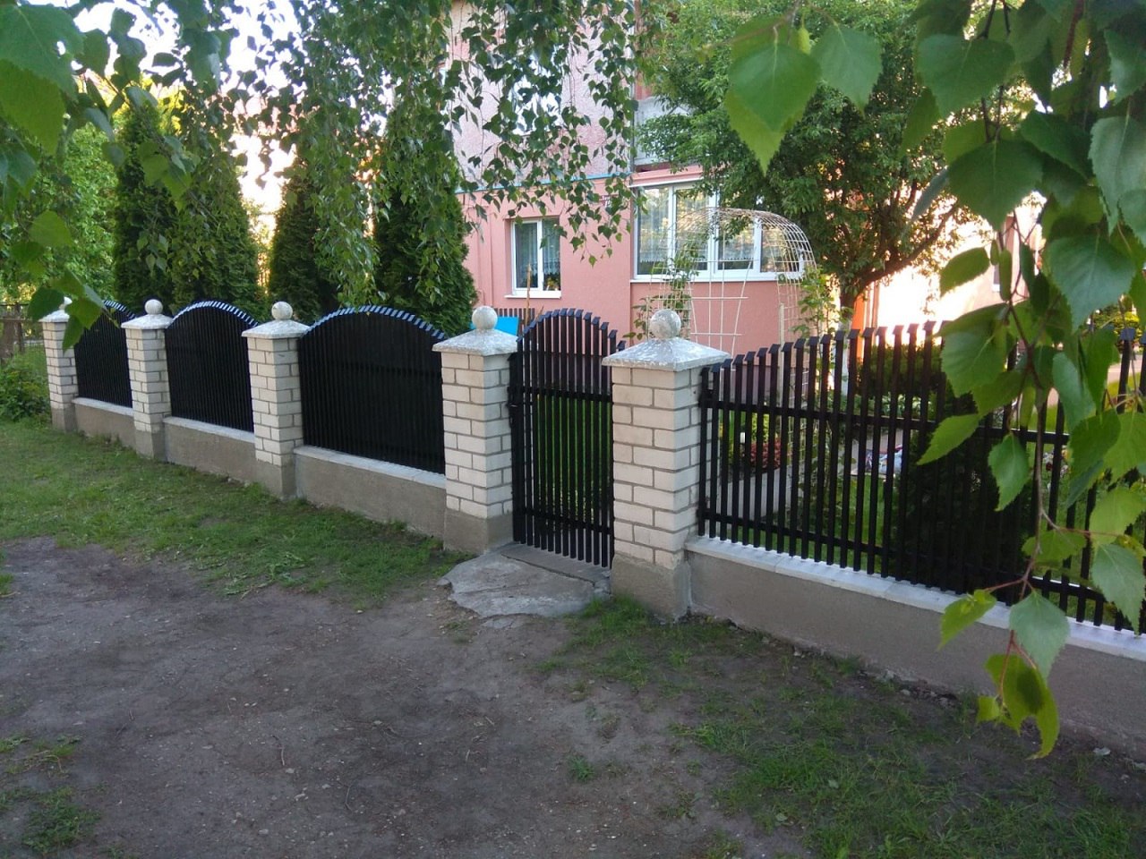 заборы и ограждения