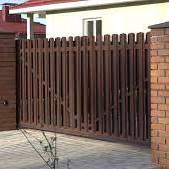 Откатные ворота из металлоштакетника