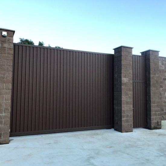 Откатные ворота из профнастила и металлопрофиля