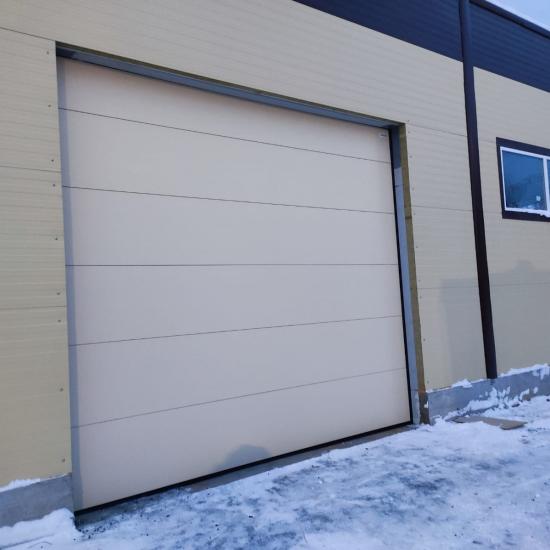 Промышленные ворота для склада